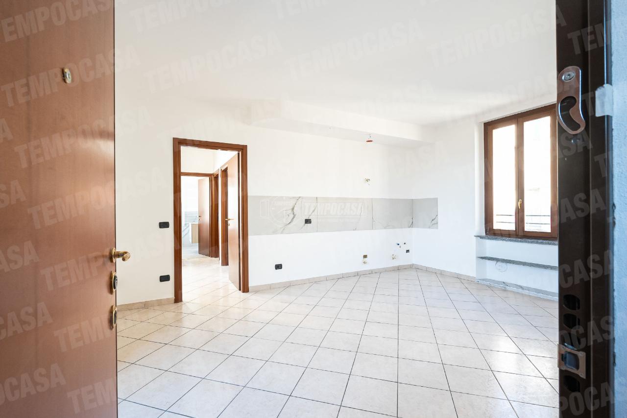 appartamento in vendita a Monguzzo in zona Nobile
