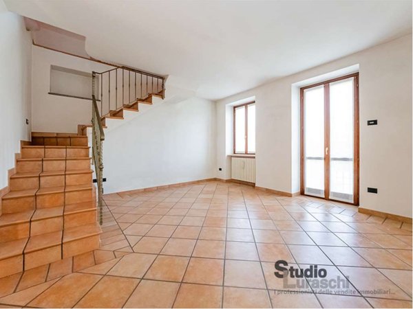appartamento in vendita a Monguzzo