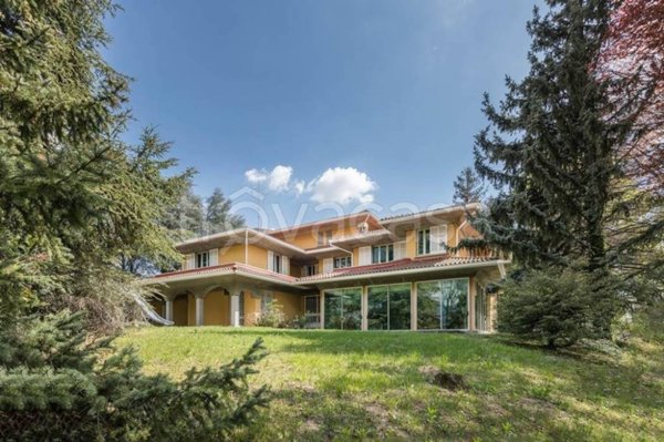 casa indipendente in vendita a Monguzzo