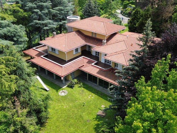 casa indipendente in vendita a Monguzzo