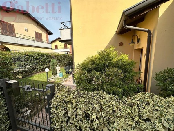 casa indipendente in vendita a Monguzzo