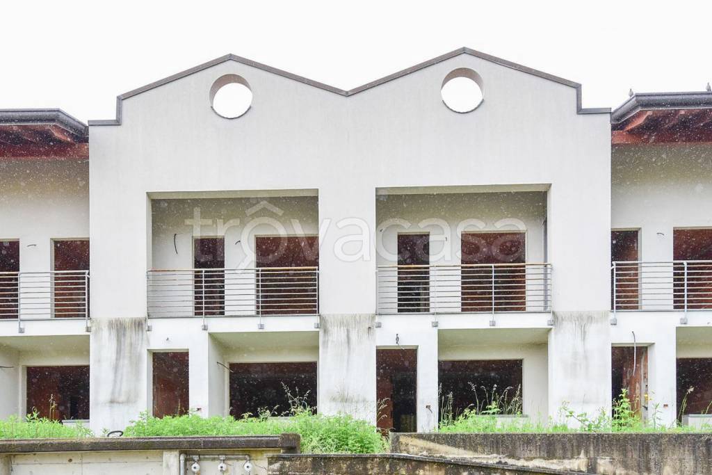 casa indipendente in vendita a Monguzzo