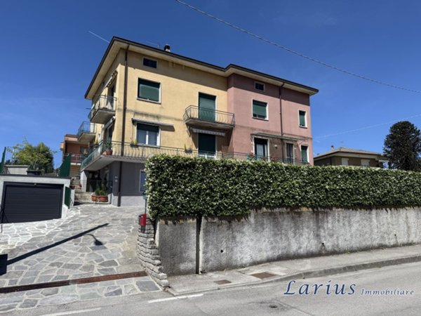 appartamento in vendita a Monguzzo in zona Nobile