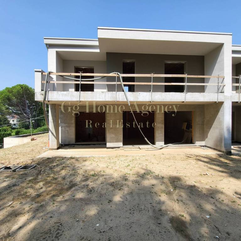 casa indipendente in vendita a Monguzzo