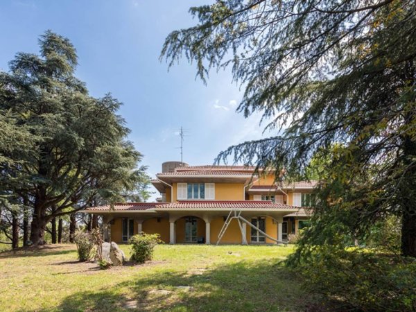 casa indipendente in vendita a Monguzzo