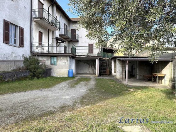 casa indipendente in vendita a Monguzzo in zona Nobile