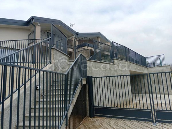 casa indipendente in vendita a Monguzzo