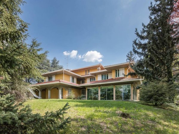 casa indipendente in vendita a Monguzzo