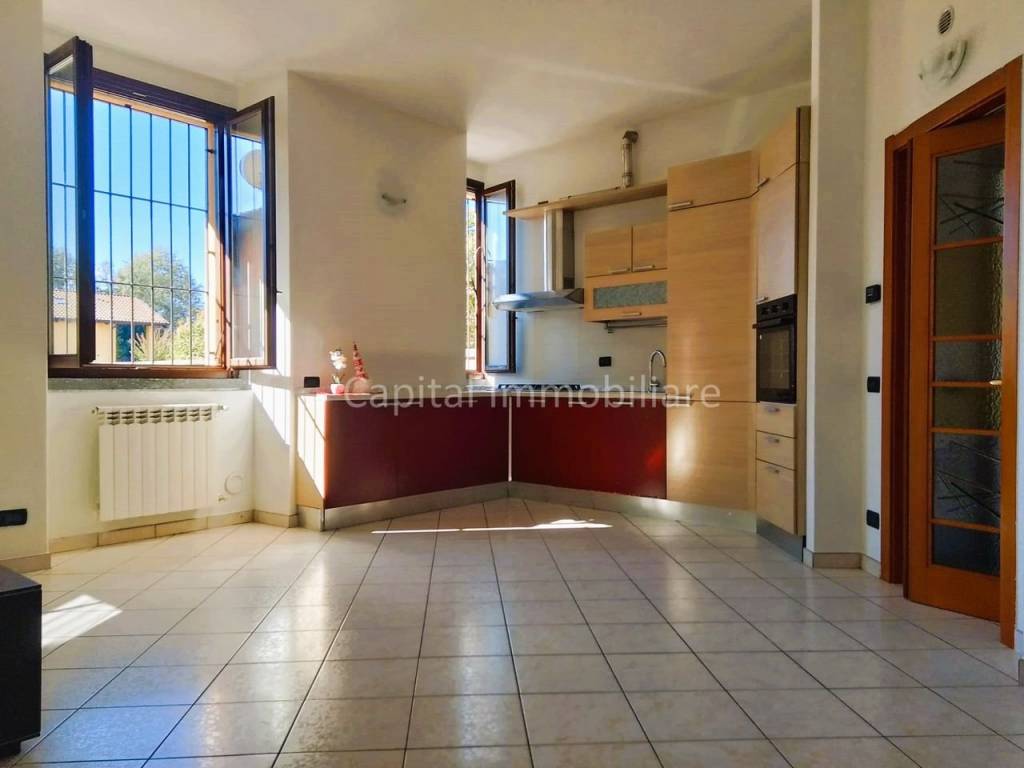 appartamento in vendita a Monguzzo in zona Nobile