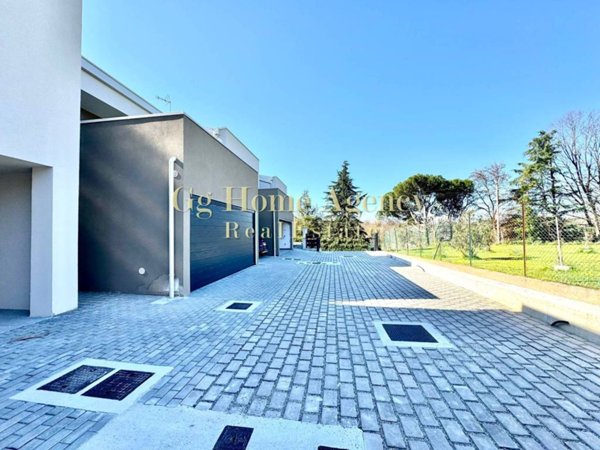 casa indipendente in vendita a Monguzzo
