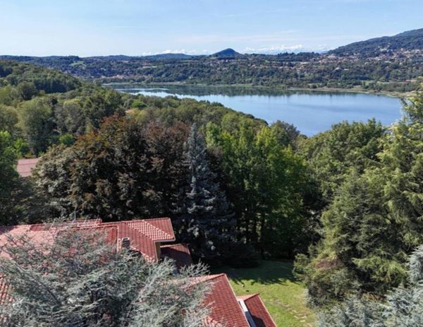 casa indipendente in vendita a Monguzzo