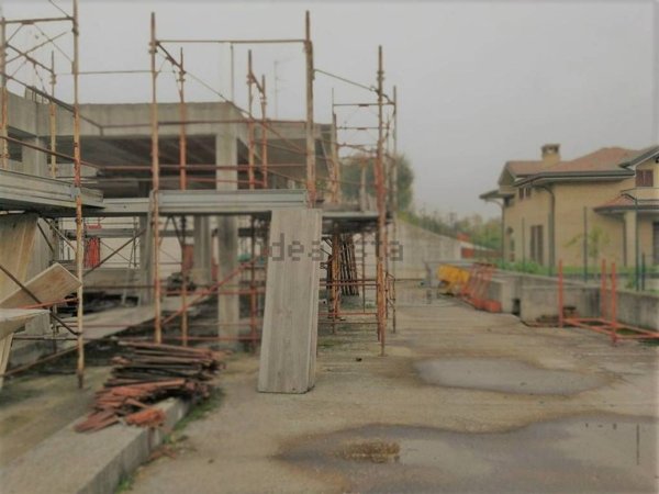 bifamiliare in vendita a Monguzzo in zona Nobile