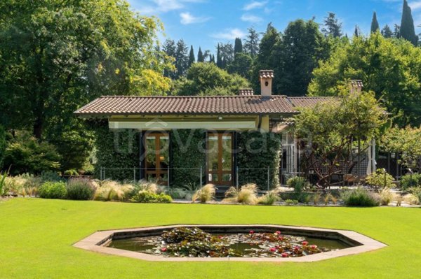 casa indipendente in vendita a Monguzzo in zona Nobile