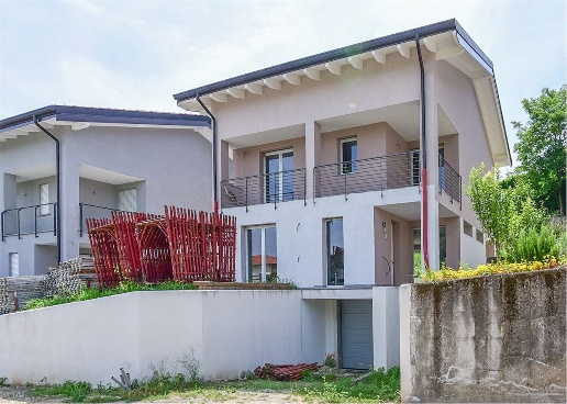 casa indipendente in vendita a Monguzzo in zona Nobile
