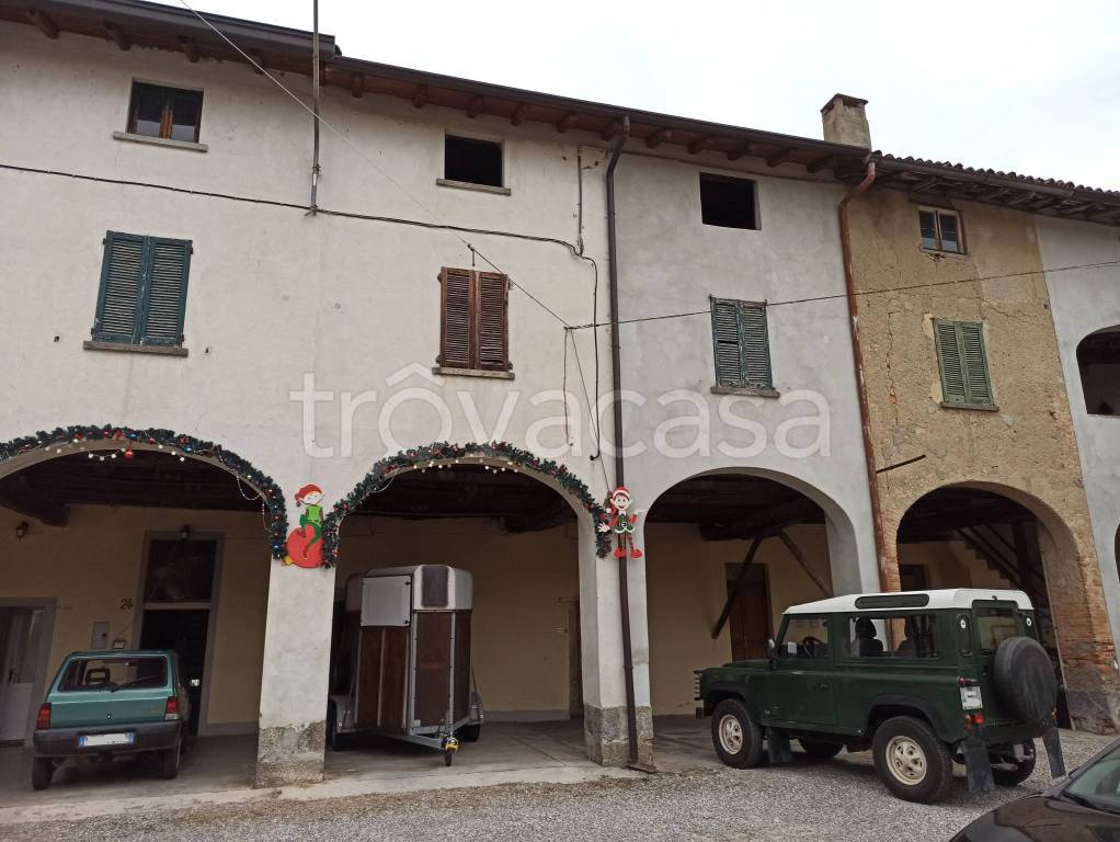 casa indipendente in vendita a Monguzzo in zona Nobile
