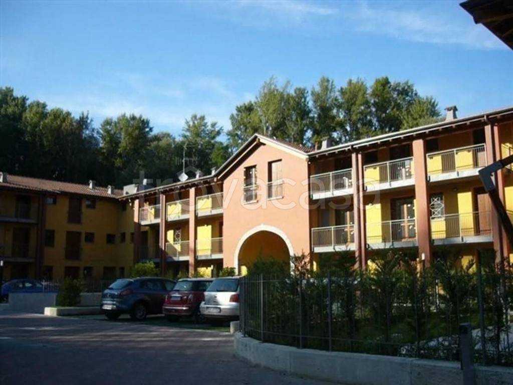 appartamento in vendita a Monguzzo in zona Nobile