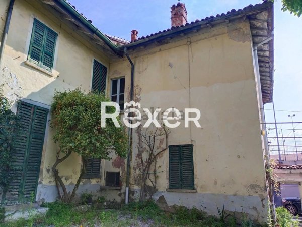 appartamento in vendita a Montano Lucino in zona Lucino