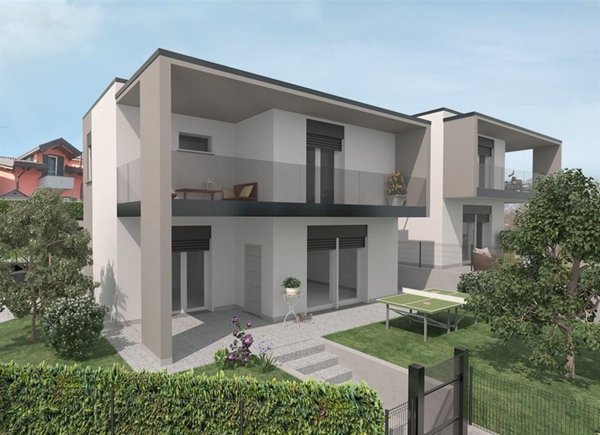 casa indipendente in vendita a Montano Lucino