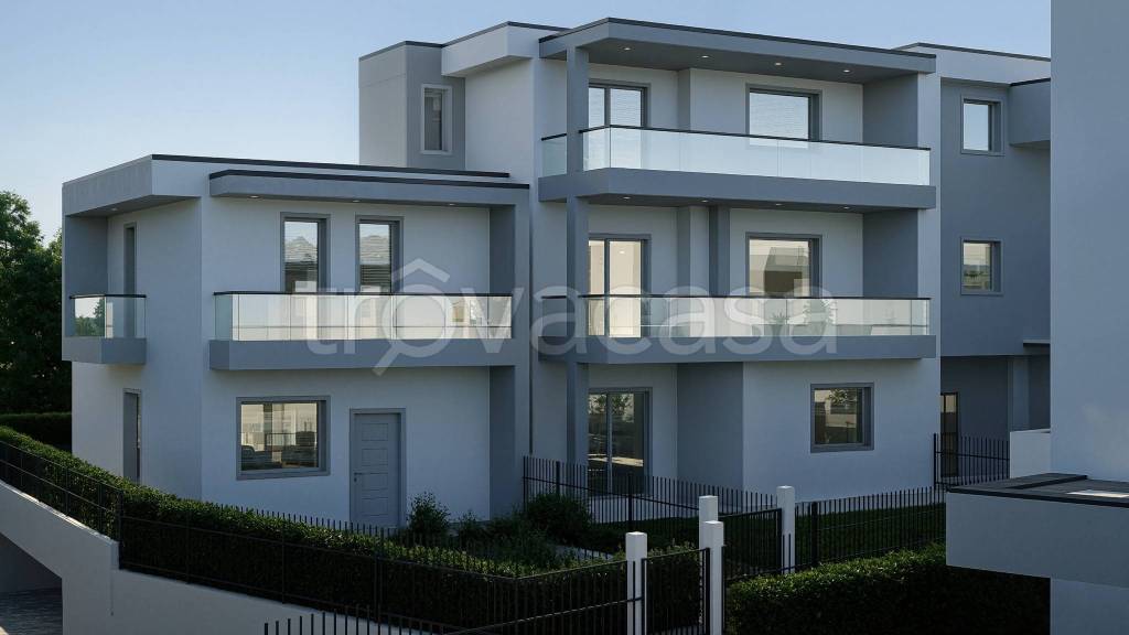 appartamento in vendita a Montano Lucino in zona Lucino