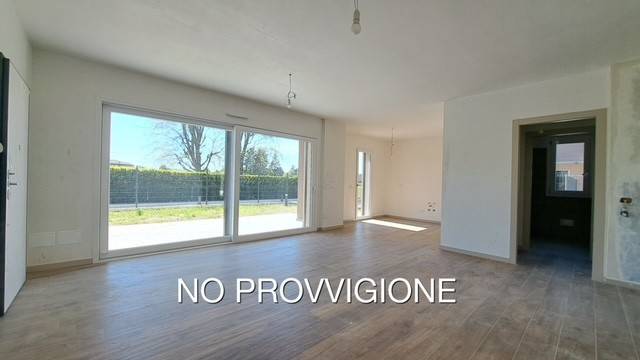 appartamento in vendita a Montano Lucino in zona Montano