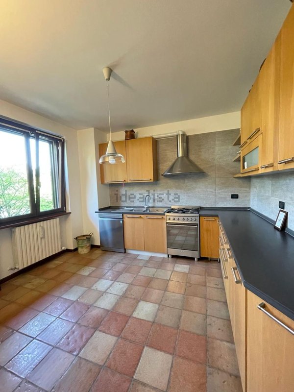 casa indipendente in vendita a Montano Lucino