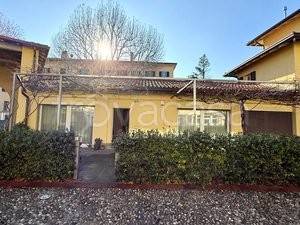 casa indipendente in vendita a Montano Lucino