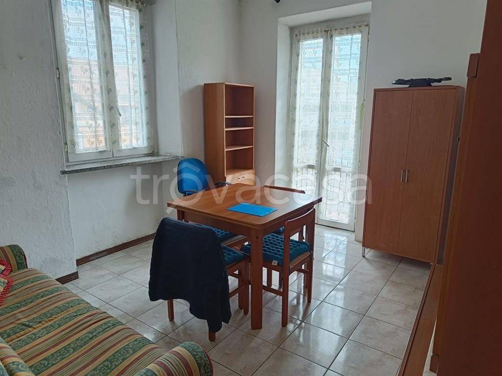 appartamento in vendita a Montano Lucino in zona Lucino