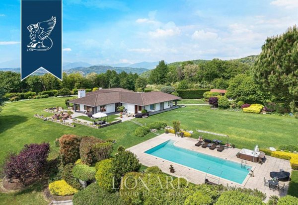 casa indipendente in vendita a Montano Lucino