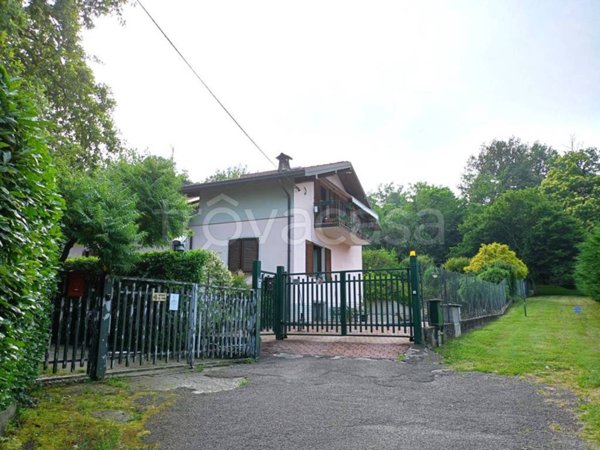 casa indipendente in vendita a Montano Lucino