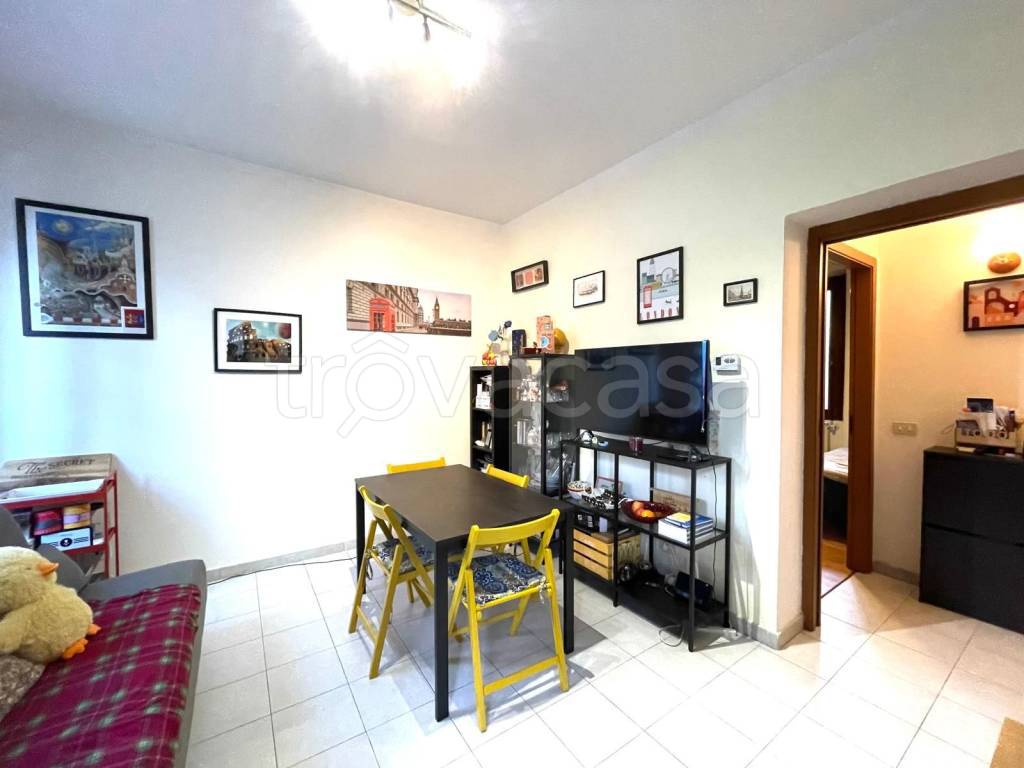 appartamento in vendita a Montano Lucino in zona Lucino