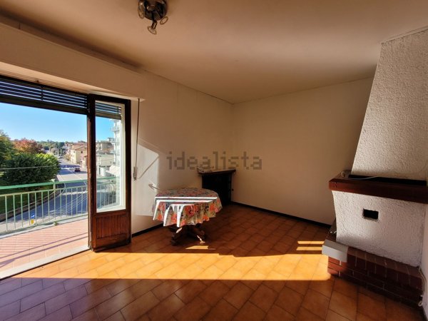 appartamento in vendita a Montano Lucino