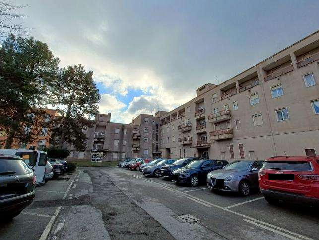 appartamento in vendita a Montano Lucino
