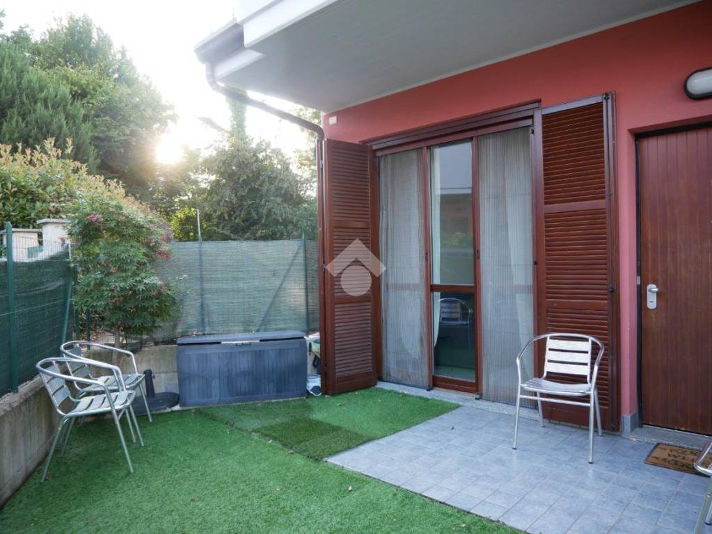 appartamento in vendita a Montano Lucino