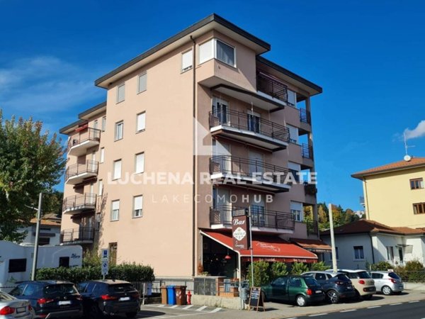 appartamento in vendita a Montano Lucino in zona Lucino