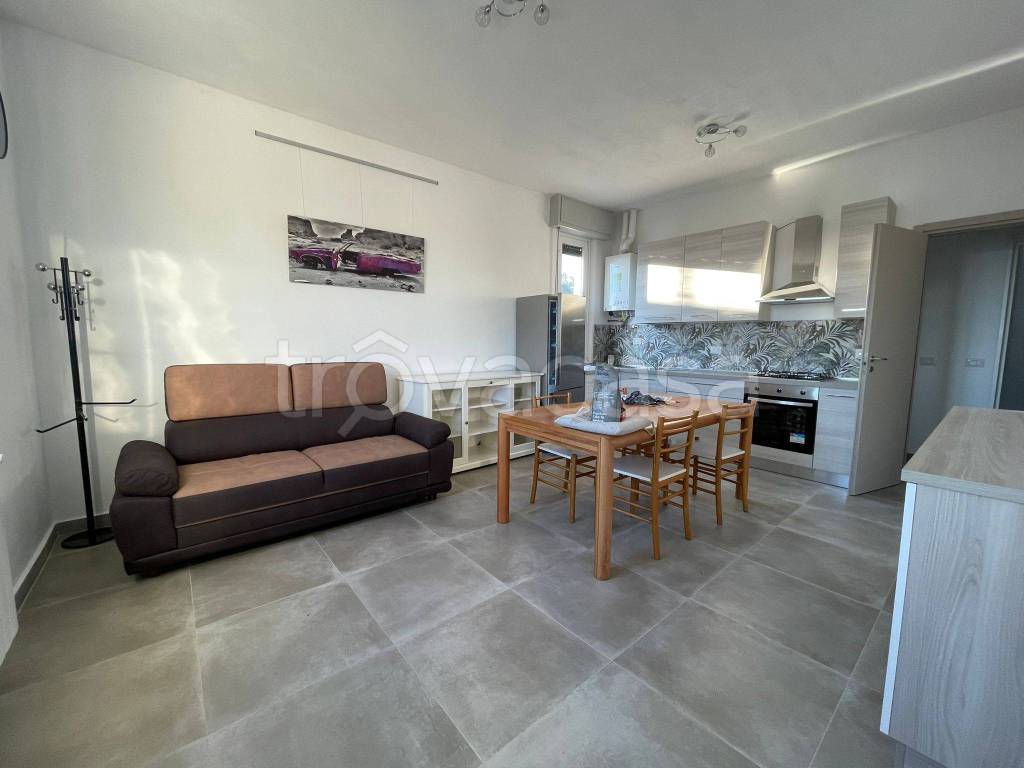 appartamento in vendita a Montano Lucino