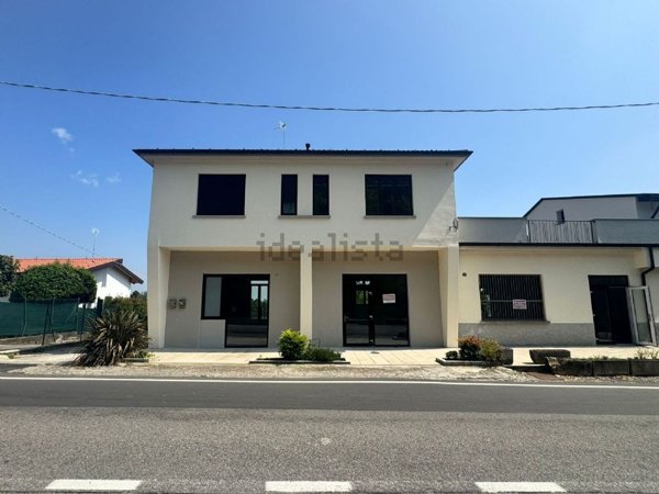 appartamento in vendita a Montano Lucino