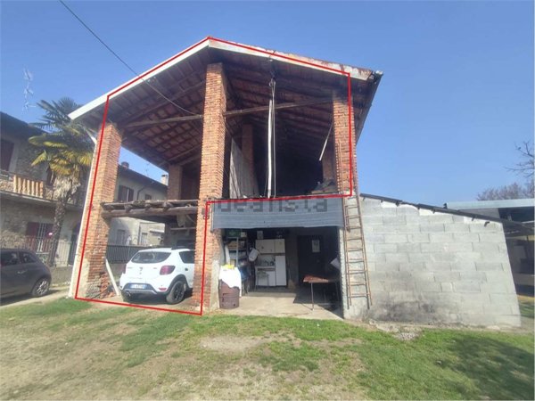 appartamento in vendita a Montano Lucino