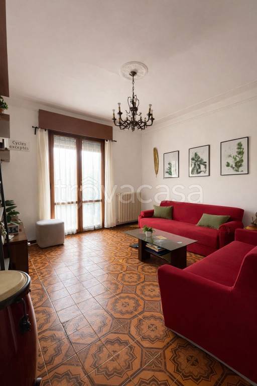 appartamento in vendita a Montano Lucino