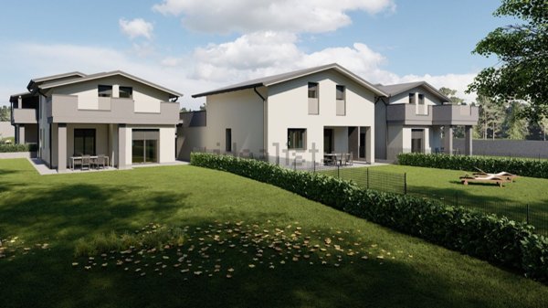 casa indipendente in vendita a Montano Lucino