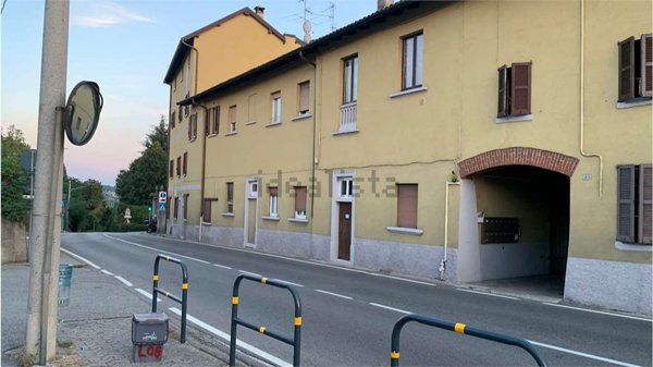 appartamento in vendita a Montano Lucino in zona Lucino