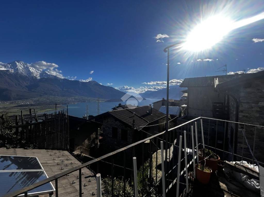 appartamento in vendita a Montemezzo