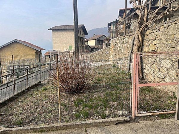 appartamento in vendita a Montemezzo