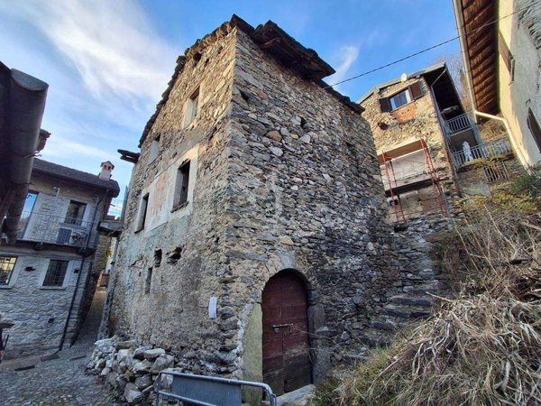 esavano in vendita a Montemezzo