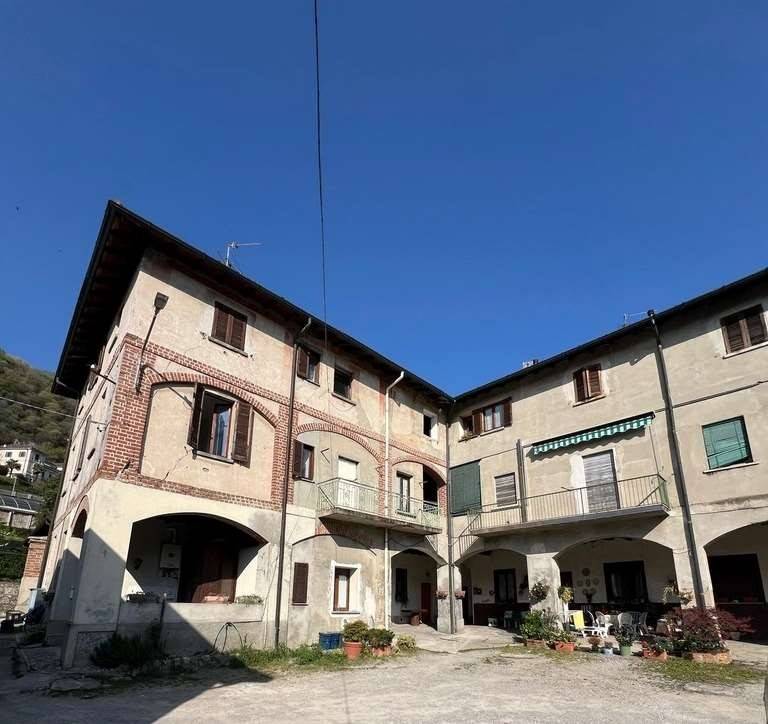 appartamento in vendita a Montorfano