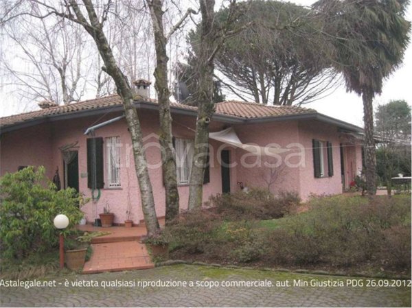 casa indipendente in vendita a Montorfano