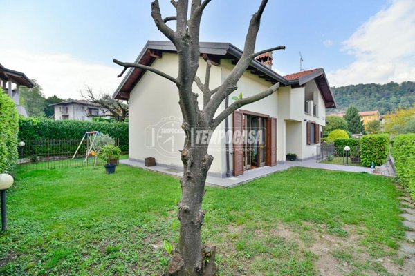 casa indipendente in vendita a Montorfano