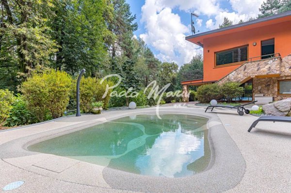 casa indipendente in vendita a Montorfano