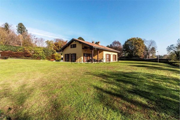 casa indipendente in vendita a Montorfano