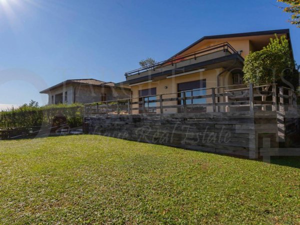 casa indipendente in vendita a Montorfano