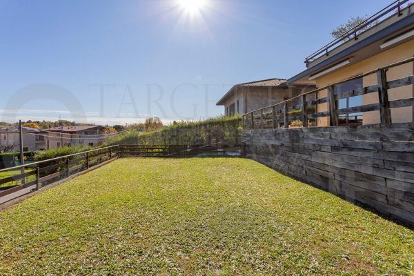 casa indipendente in vendita a Montorfano